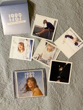 taylor swift 1989 taylor's version cd with polaroid